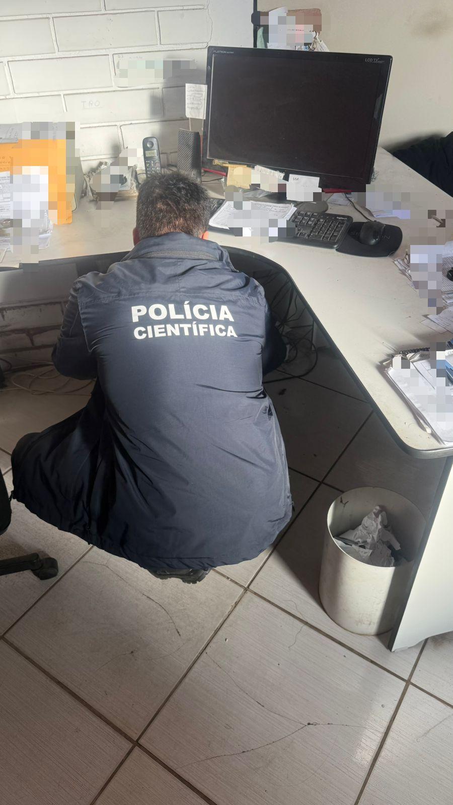 investigação apura responsável por criar perfil falso com o objetivo de divulgação de conteúdo com conotação sexual contra criança na internet