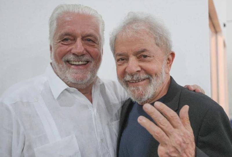 Lula avalia entregar liderança para outro partido