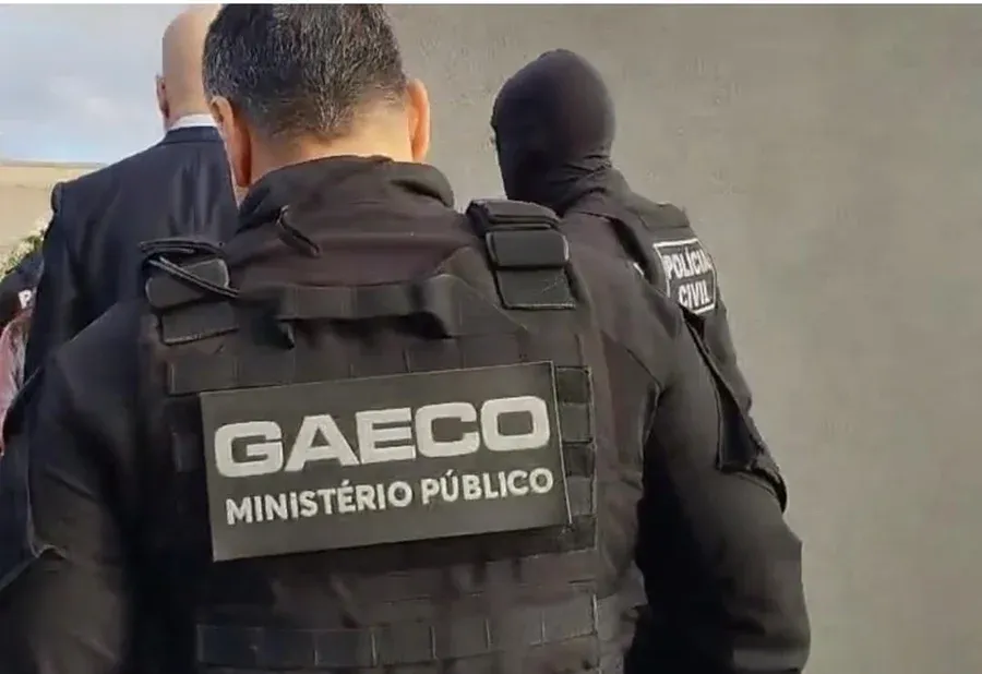 PCC: policial e estagiário são presos por plano de matar promotor