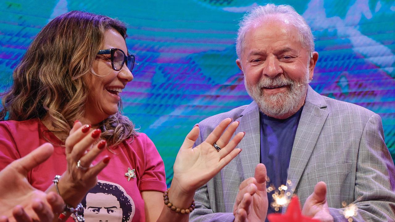 Lula caminha para recorde de gasto com cartão corporativo em governo de ostentação