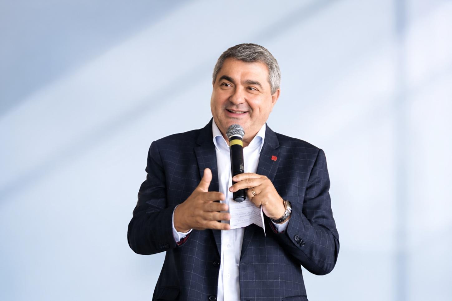 Lunelli convoca MDB à unidade e confirma pré-candidatura ao Senado em carta às lideranças