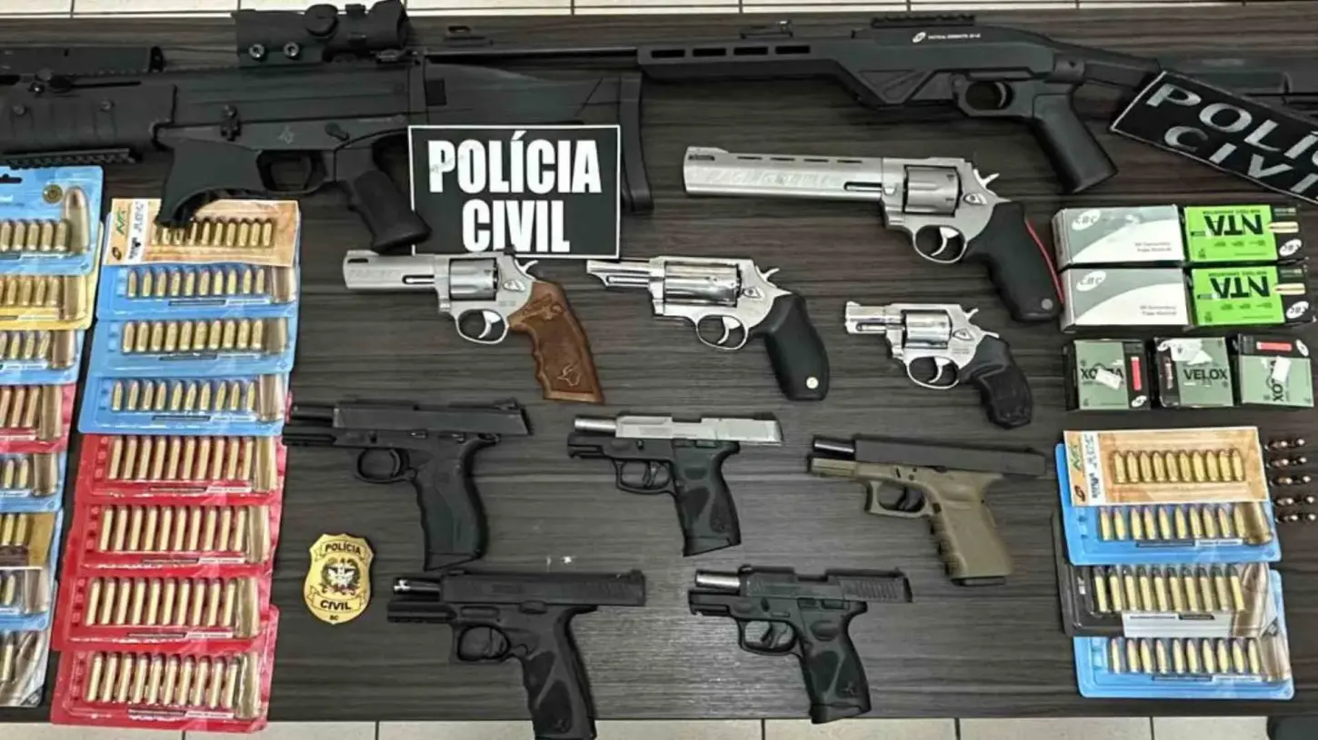 Polícia Civil apreende 11 armas de fogo e 440 munições em Navegantes