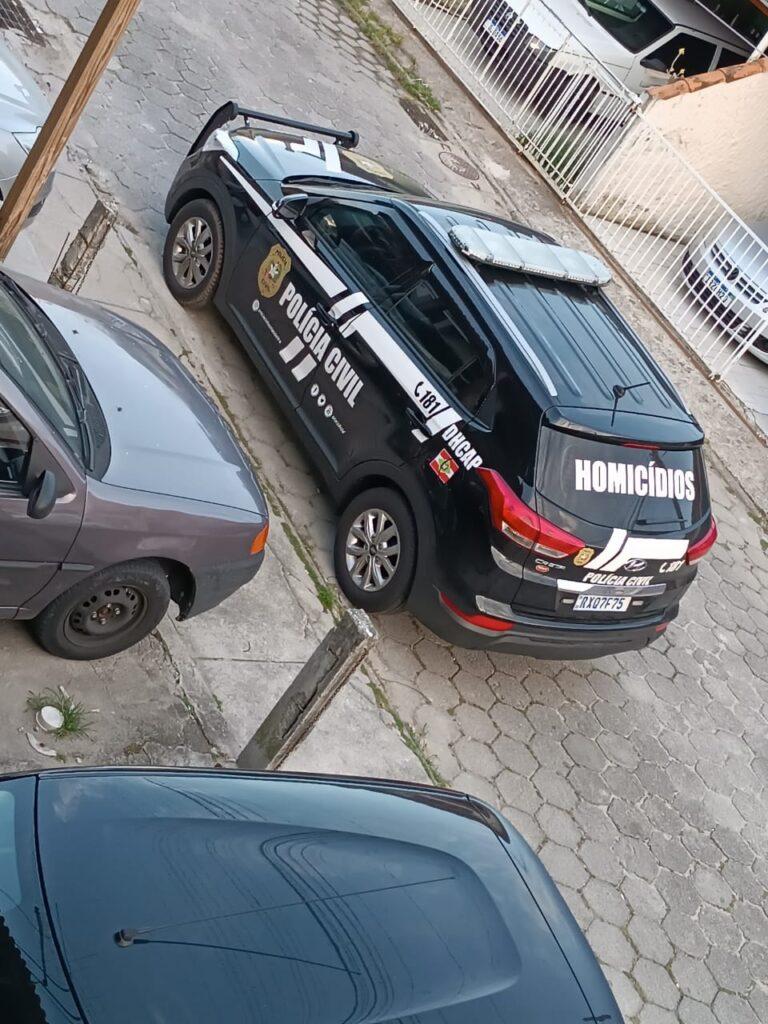 Polícia Civil cumpre mandados judiciais no Norte da Ilha