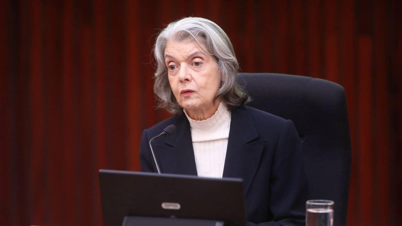 Cármen Lúcia é eleita presidente da Primeira Turma do Supremo