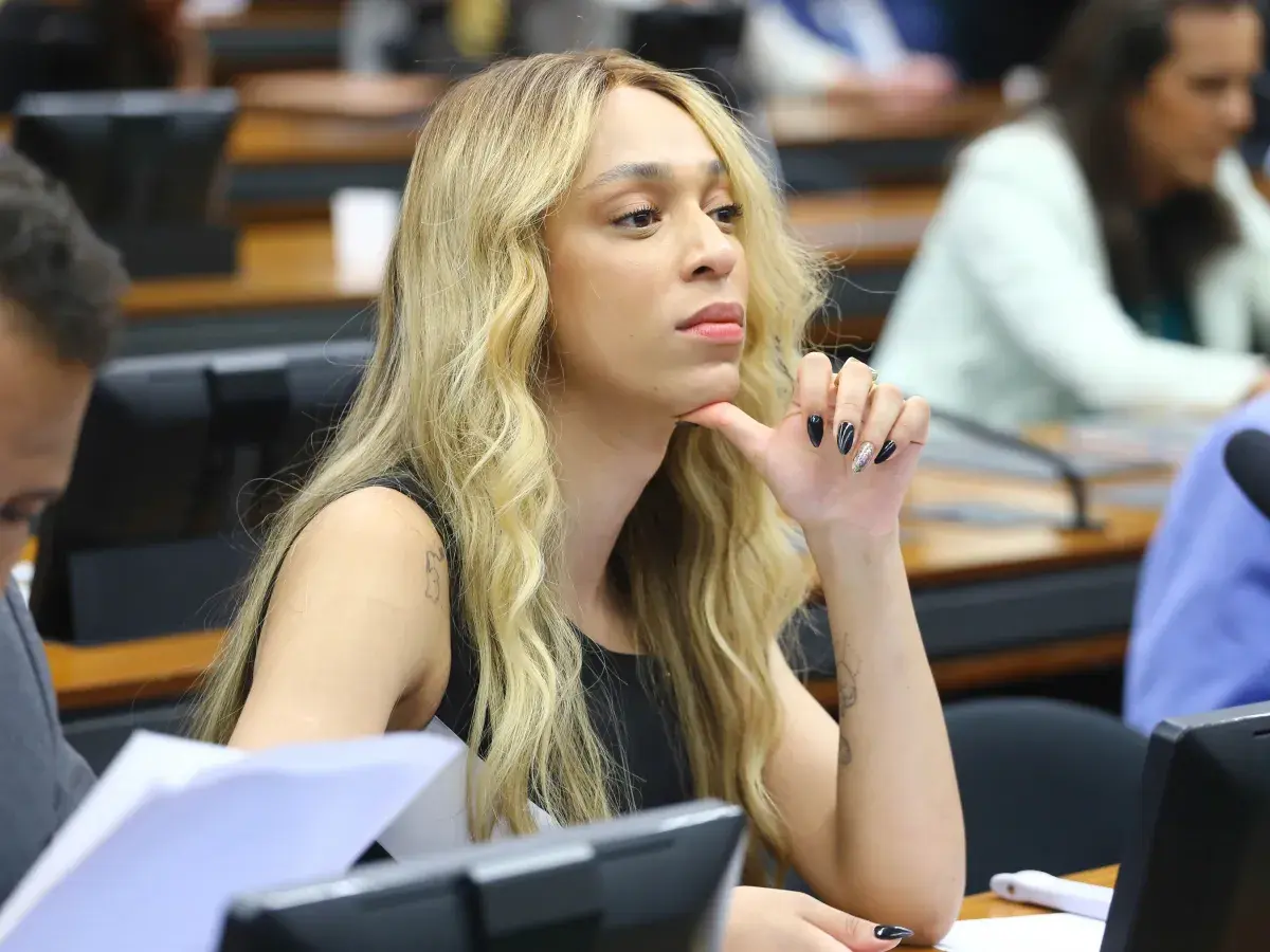 Conselho de Ética aprova parecer e Erika Hilton pode perder mandato por quebra de decoro