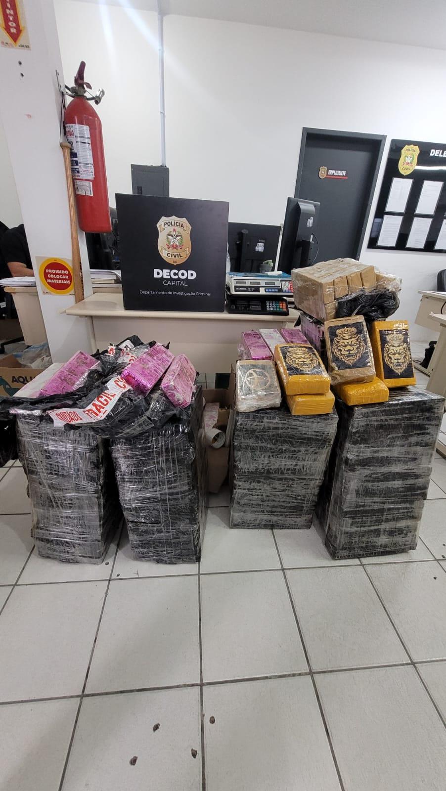 DECOD prende 10 pessoas e apreende cerca de 300 kg de drogas em operação na Grande Florianópolis