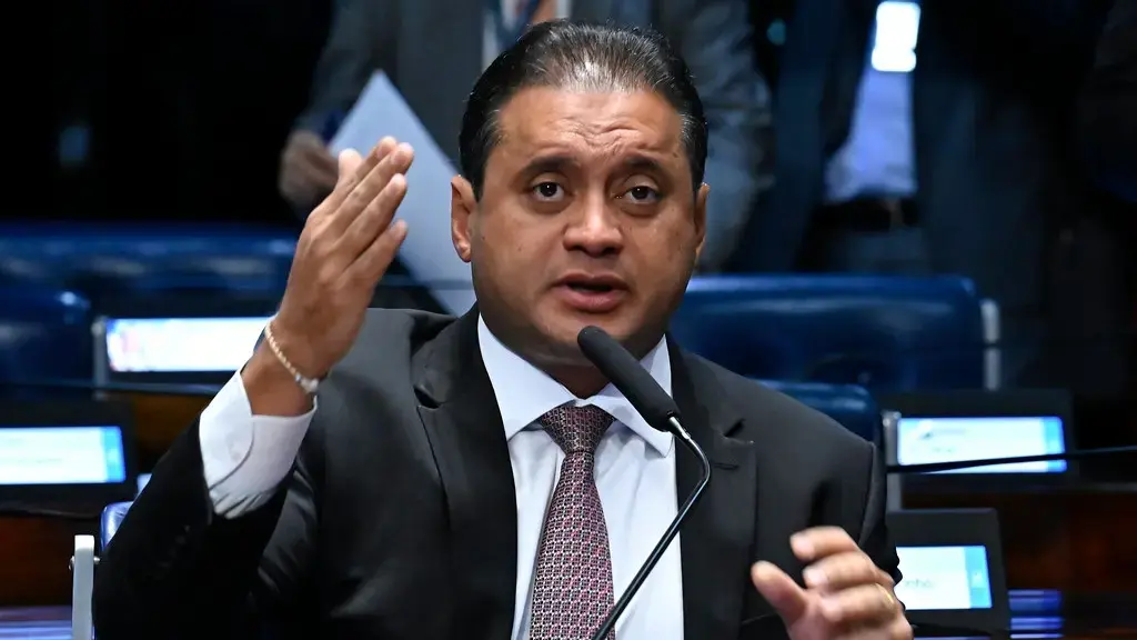 Dinheiro dos aposentados bancou mansão e fazendas ligadas a vice-líder de Lula, aponta PF