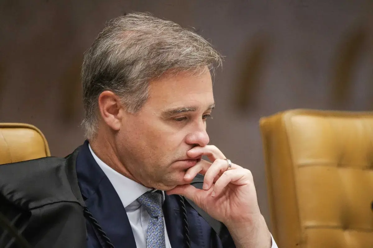 Diretor-geral da PF tira férias em meio à crise com André Mendonça