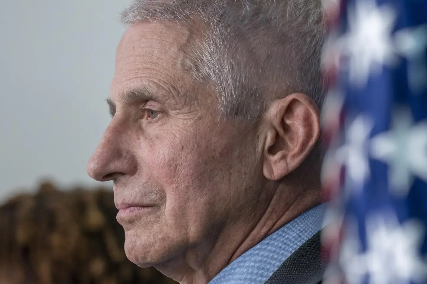 Ex-assessor de Fauci admite esquema para ocultar e-mails sobre a origem da Covid-19