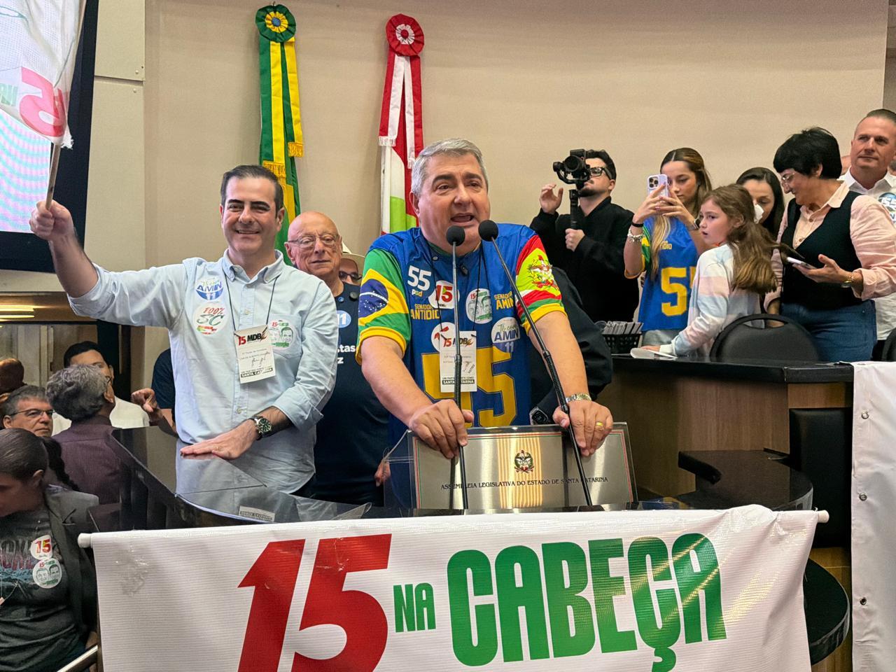  Lunelli sobe o tom em convenção do MDB e defende fim da polarização: “A política precisa voltar a melhorar a vida das pessoas