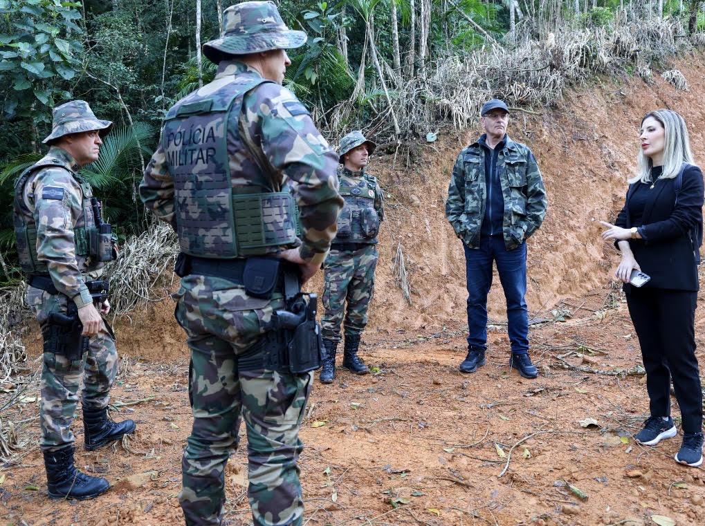 Operação Mata Atlântica em Pé 2026 autua mais de 380 hectares de desmatamento ilegal em Santa Catarina