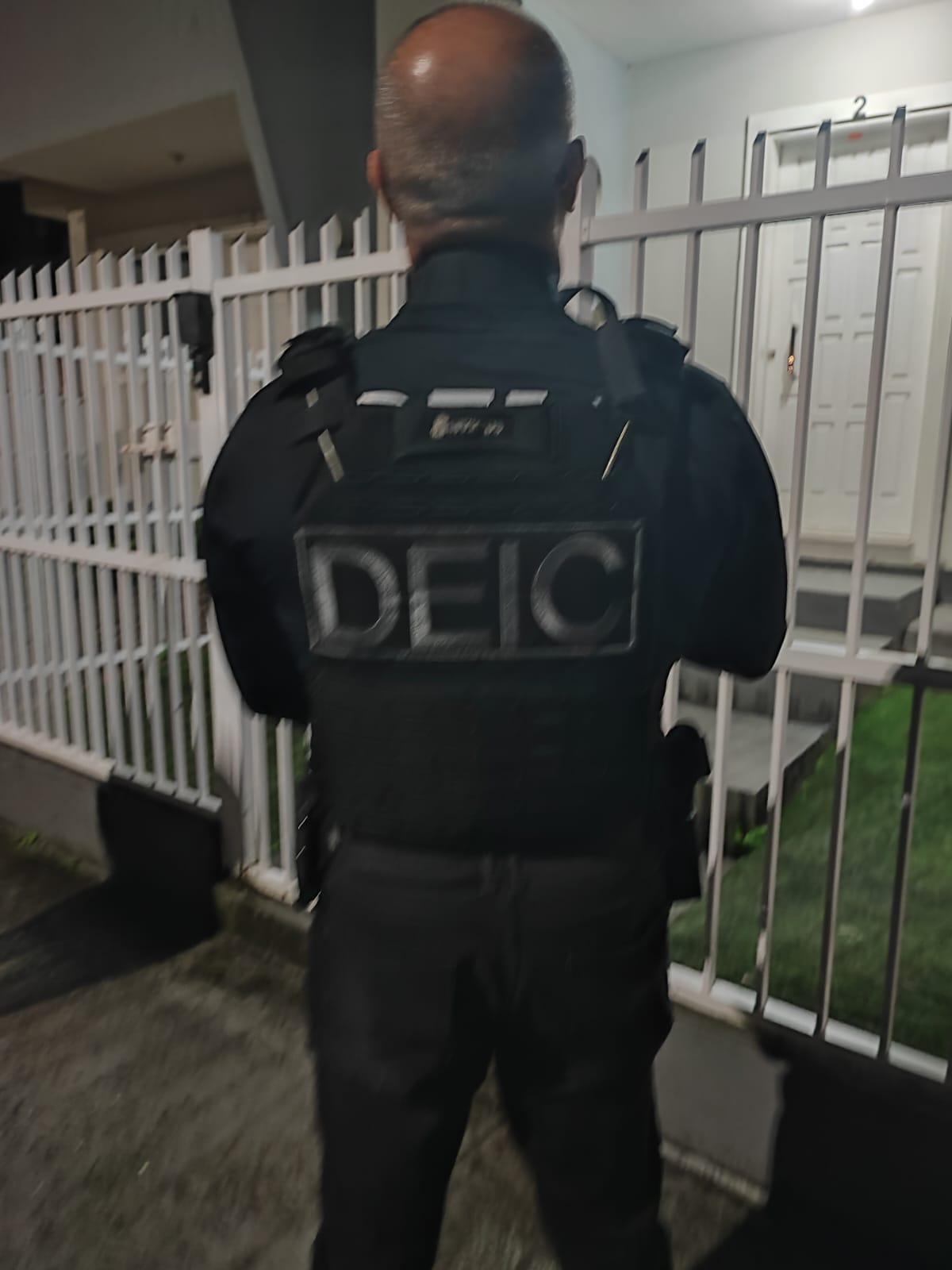 POLÍCIA CIVIL DEFLAGRA OPERAÇÃO HORREUM OCCULTUM CONTRA GRUPO QUE COMERCIALIZAVA COMPONENTES AUTOMOTIVOS DE ORIGEM ILÍCITA EM TUBARÃO