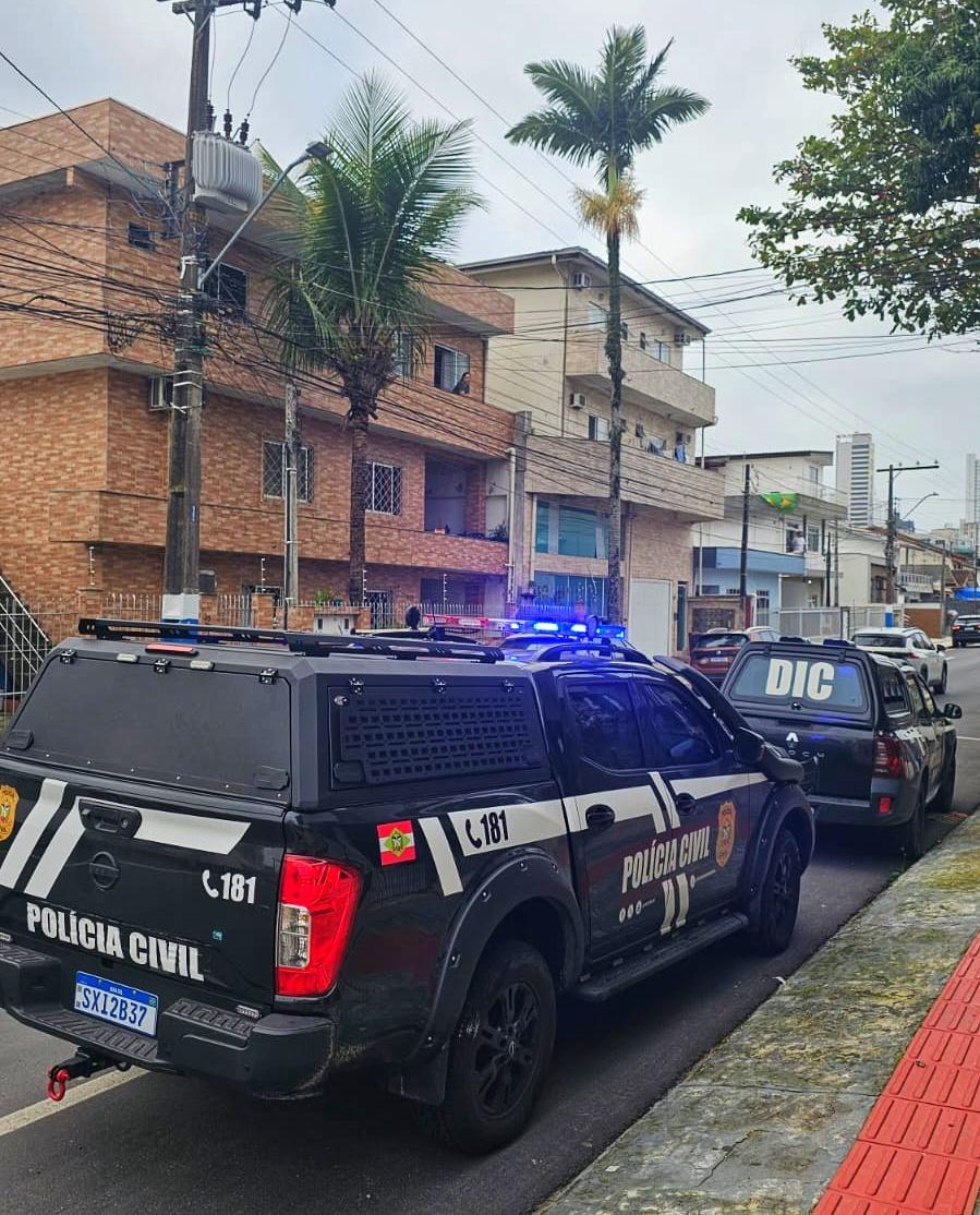 Polícia Civil faz busca e apreensão contra falso policial que ameaçou pessoas
