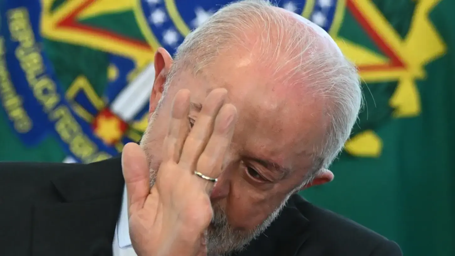 Lula tenta se afastar de Moraes, mas diz que ministro prestou “grandes serviços” à democracia