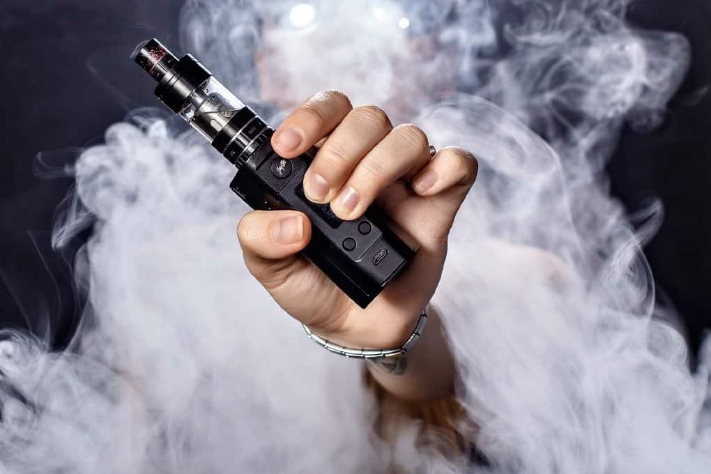 Polícia Civil prende comerciante por venda de cigarros eletrônicos em Ascurra