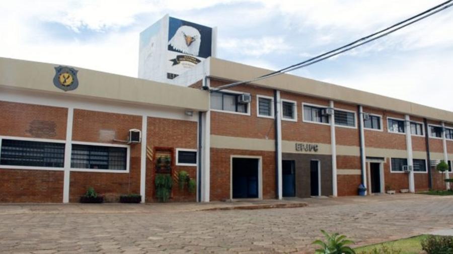 Presos usam cocaína em festa de aniversário do PCC em presídio de MS