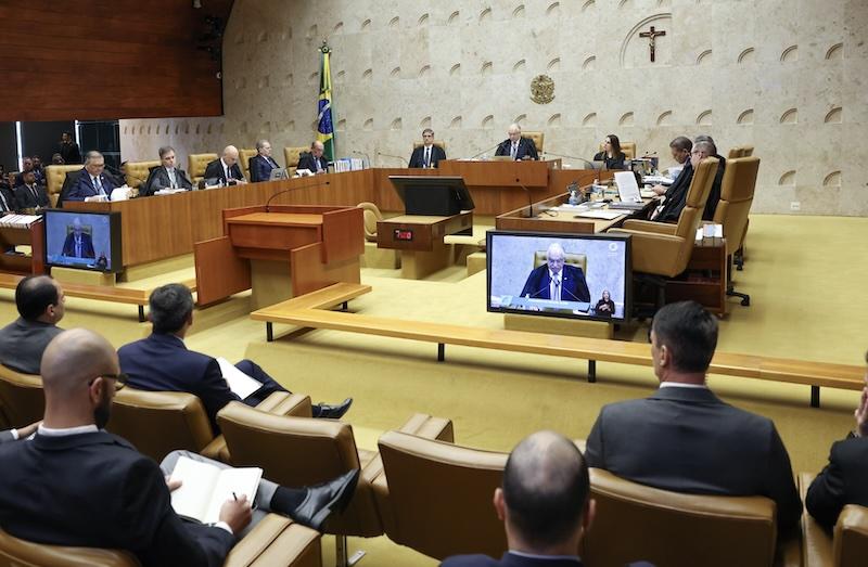 Sessão sobre investigar Moraes foi um espetáculo degradante, diz jornal