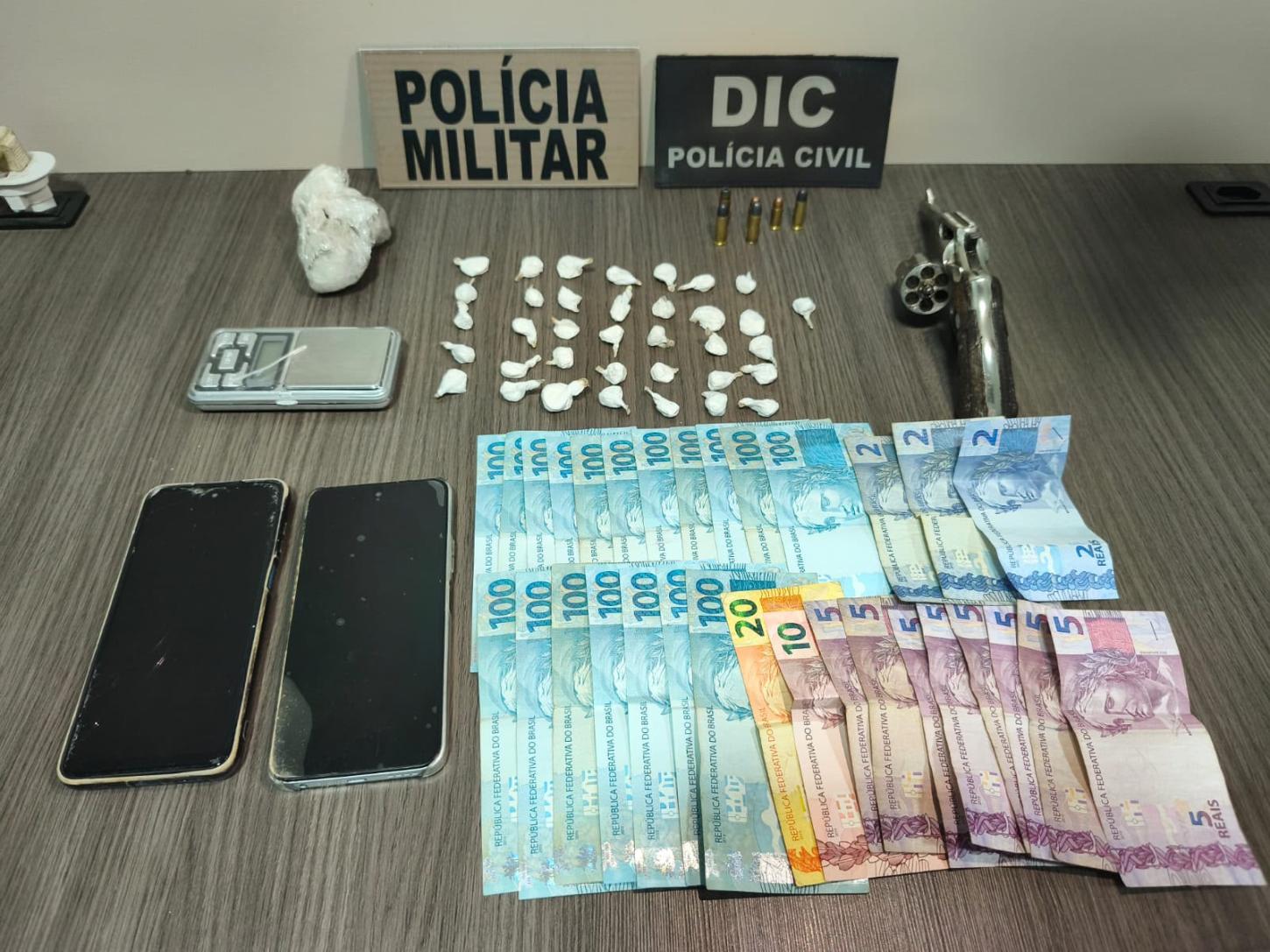 Ação integrada entre Polícia Civil e Polícia Militar prendem homem por tráfico de drogas e apreendem arma de fogo em Ituporanga