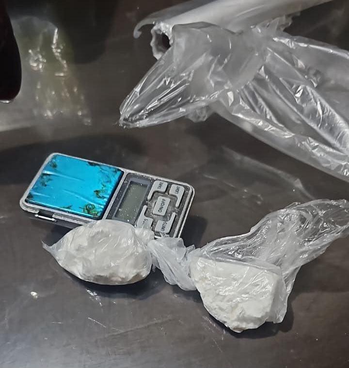 Polícia Civil prende homem em flagrante por receptação e tráfico de drogas em Criciúma