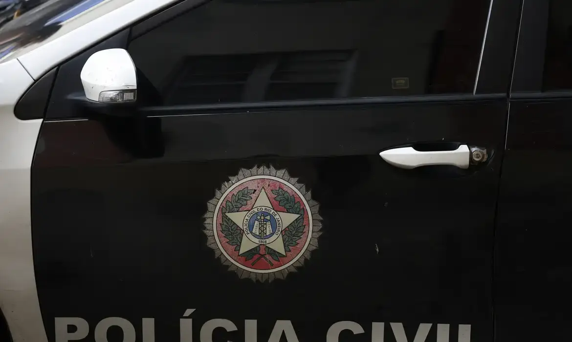 Polícia investiga ligação de policiais com facção criminosa