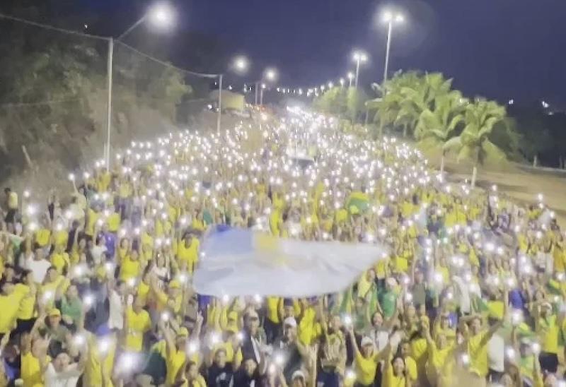Vantagem de Lula sobre Flávio cai em 98% dos municípios do Nordeste, aponta jornal