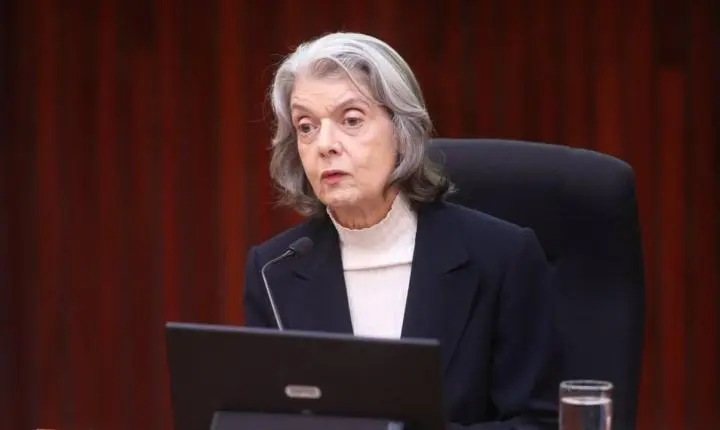 Cármen Lúcia é eleita presidente da Primeira Turma do Supremo