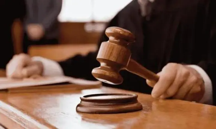 Casal é condenado por tráfico de pessoas para fins de adoção ilegal no Alto Vale
