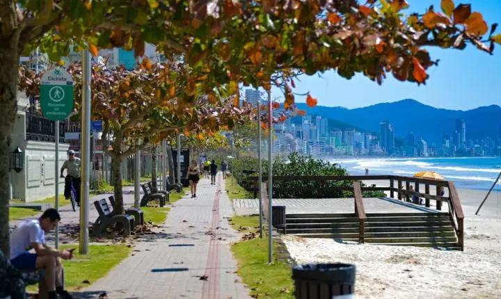Frio perde força e ar quente avança durante a semana em Santa Catarina