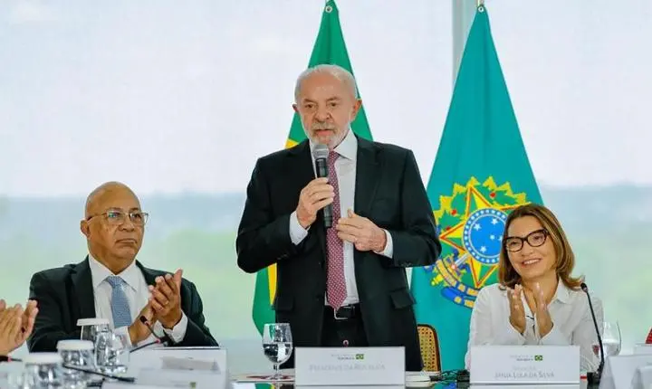 Governo Lula tem 64% de reprovação em Santa Catarina