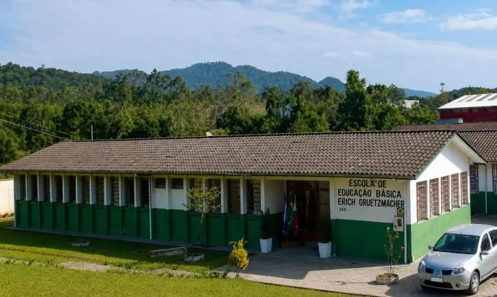 Lunelli tem indicação aprovada para ampliação de escola em Jaraguá do Sul