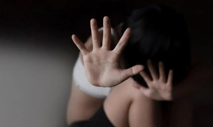 Mais de 62 anos de prisão para homem que abusou das netas da companheira