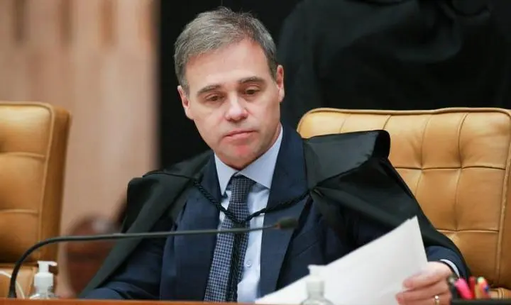Mendonça atende a Fachin em 1 hora e abre sigilos do caso Vorcaro/Moraes ao plenário