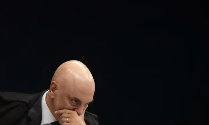 Moraes mandou 4 mensagens autodestrutivas a Vorcaro no dia da prisão