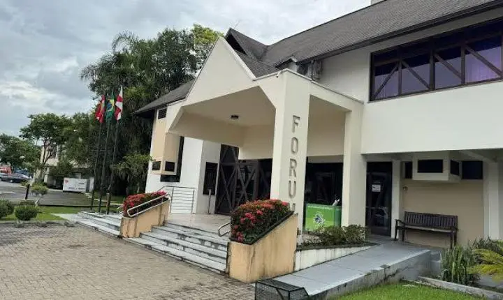 Mulher é denunciada pelo MPSC após a morte do companheiro em Indaial