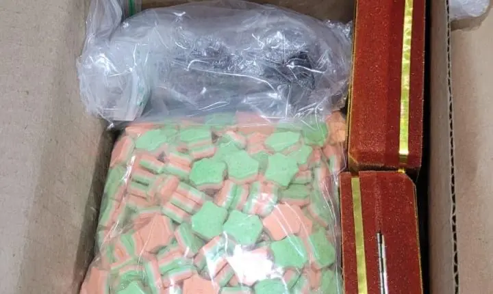 Polícia Civil prende em Florianópolis suspeita de enviar drogas via encomendas para todo o país