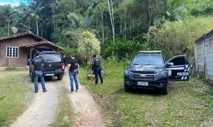 Polícia Civil realiza operação contra a organização criminosa em Brusque e Região